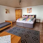 Pansiyon Gaestehaus Gravell Rust